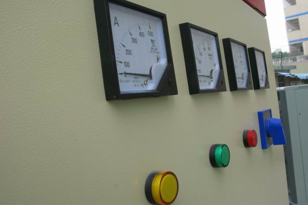 庐山配电柜-3683讲讲配电柜注意事项